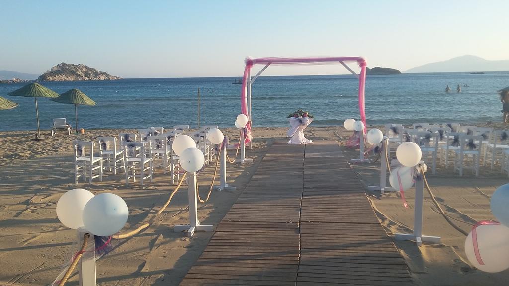 Palm Bay Beach Hotel Emecik Bagian luar foto