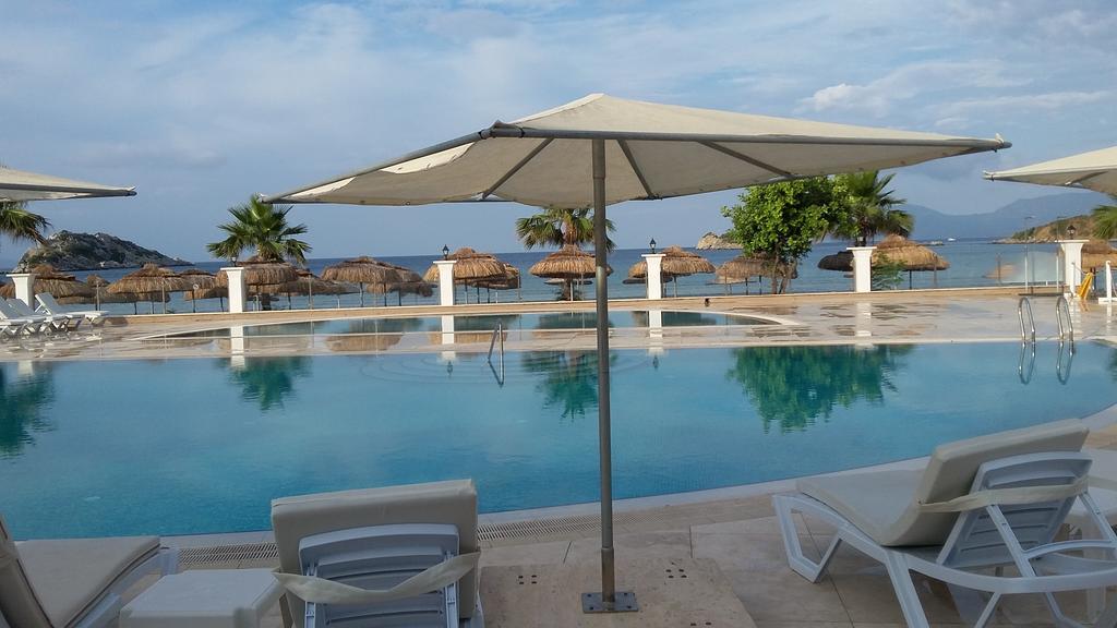 Palm Bay Beach Hotel Emecik Bagian luar foto