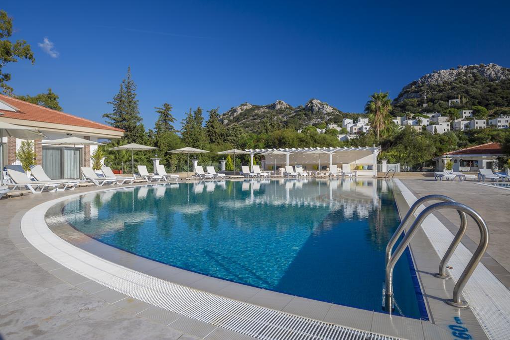 Palm Bay Beach Hotel Emecik Bagian luar foto