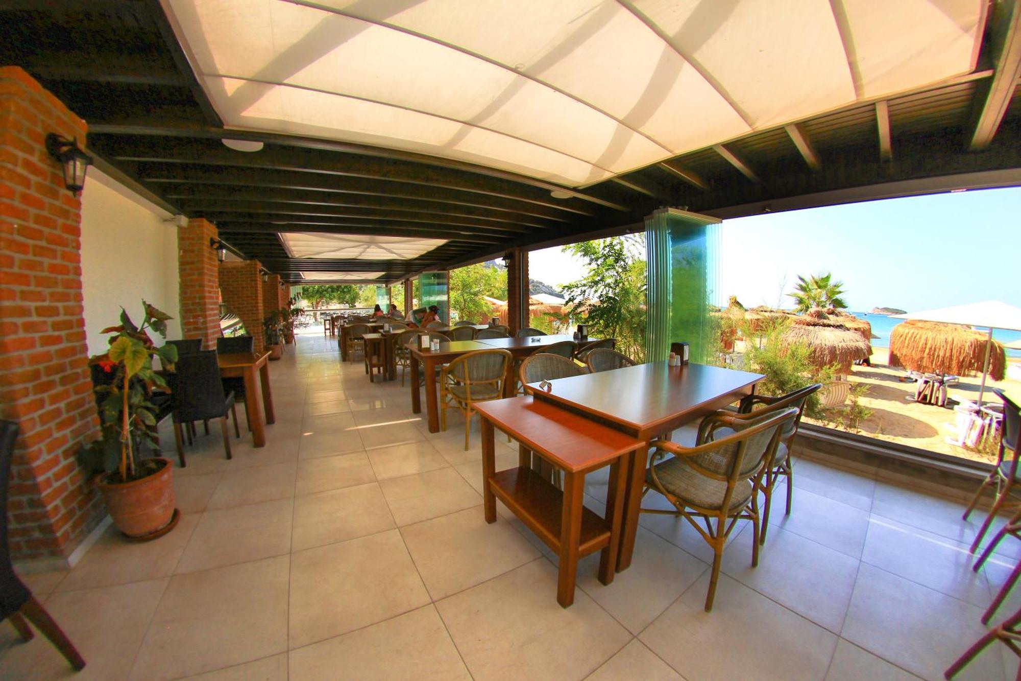 Palm Bay Beach Hotel Emecik Bagian luar foto